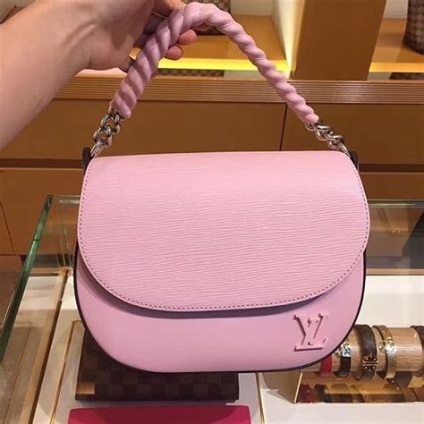 louis vuitton felpa luna|louis vuitton lv.